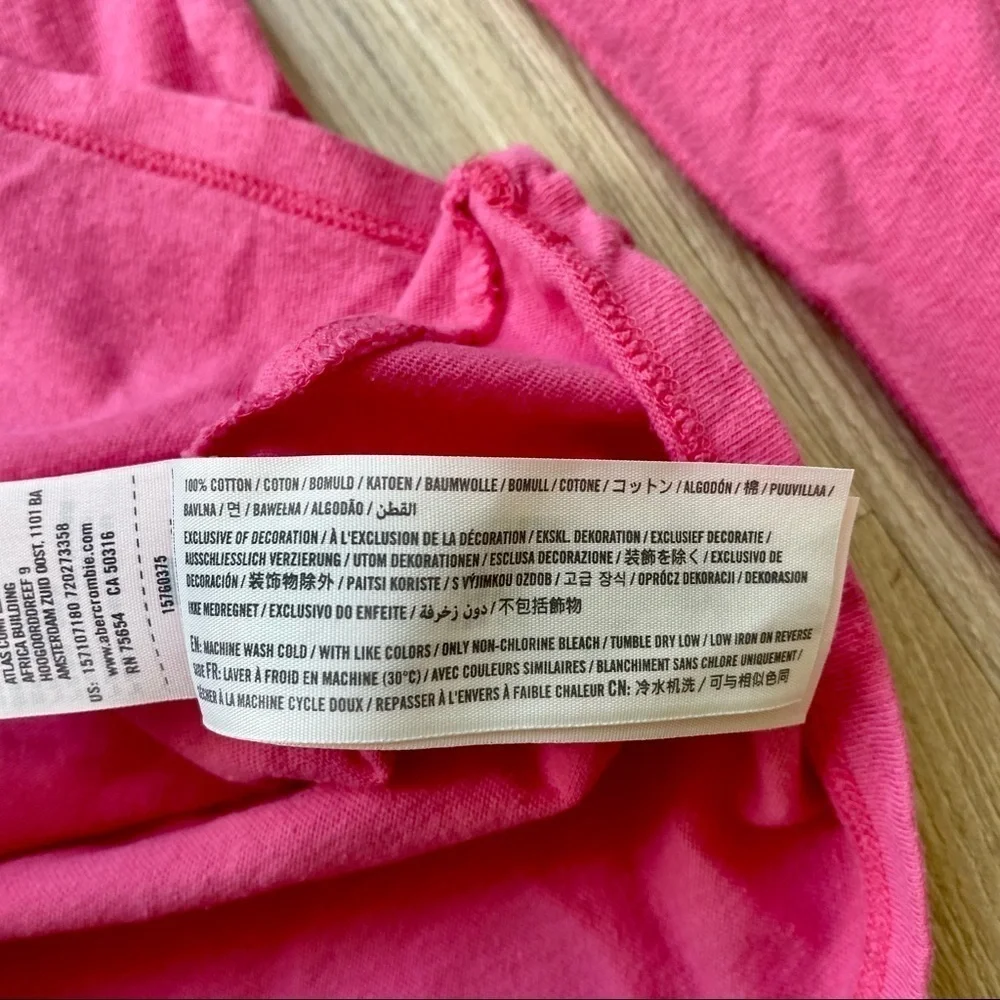 Abercrombie & Fitch Pink Long Sleeve Tiger Graphic Tee | Bright Fall Crewneck - Picture 6 of 6